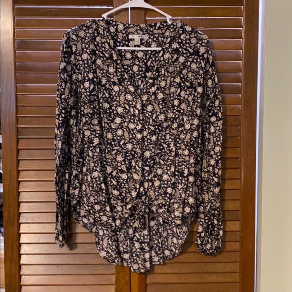 Long sleeve front tie blouse